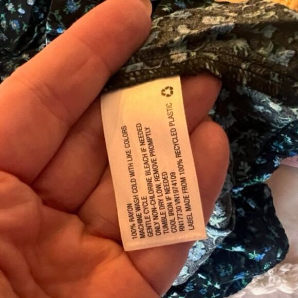 Ruffle Long Sleeve Blouse/Top 1X NWT - Picture 8 of 8